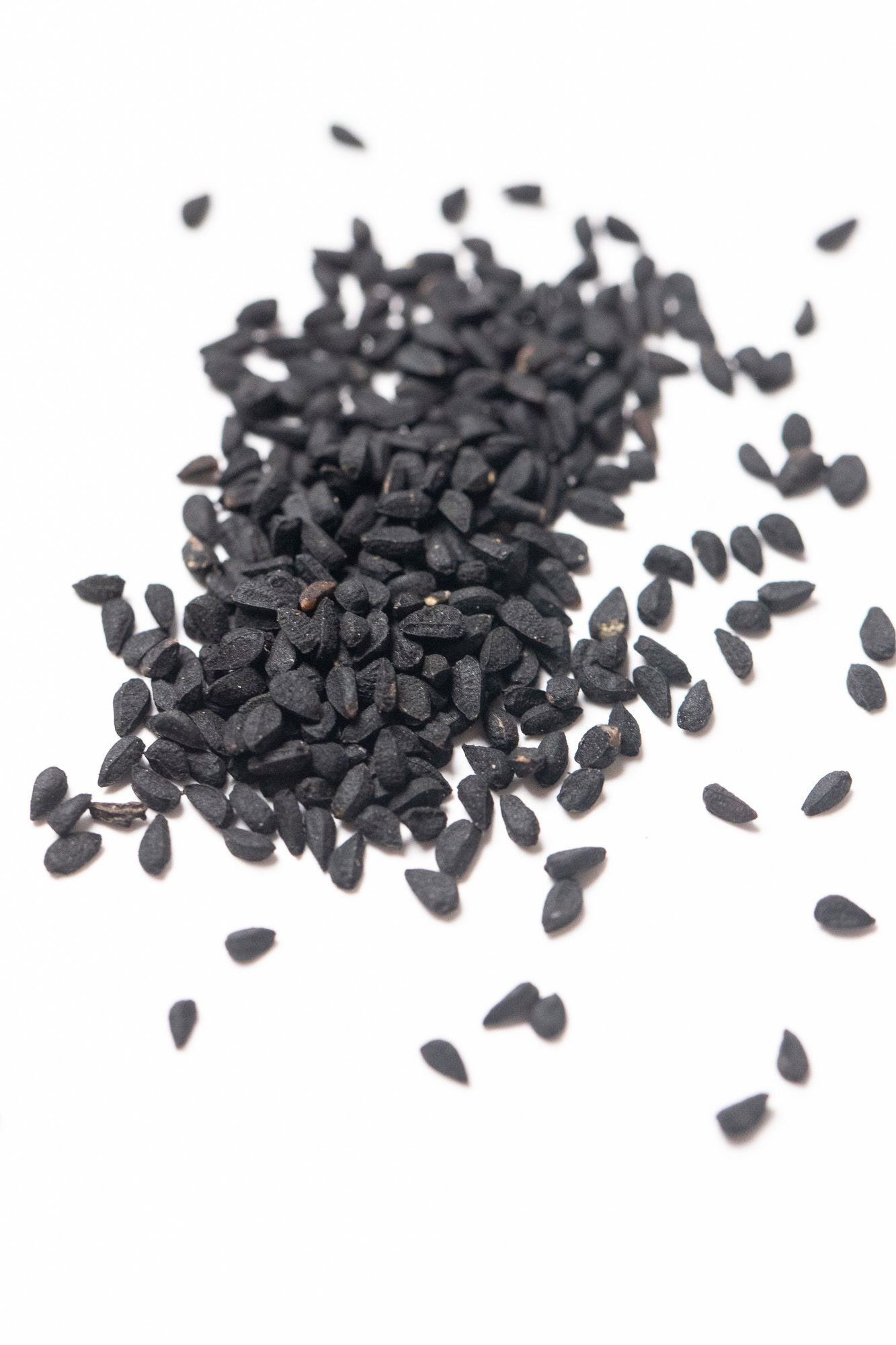 Black cumin (nigella) seeds