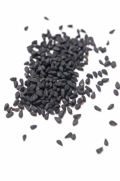Black cumin (nigella) seeds