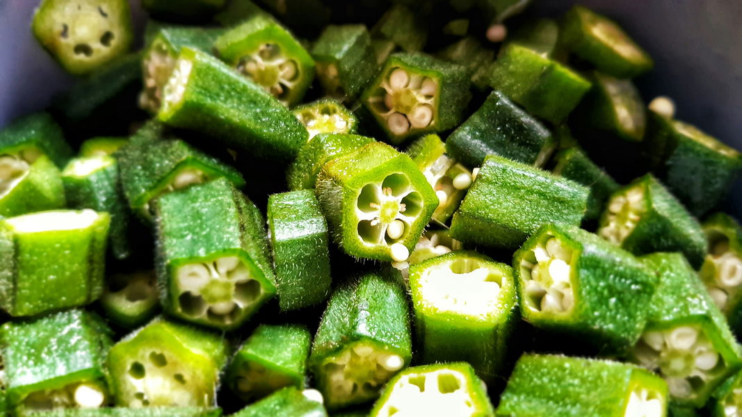 Okra chopped up